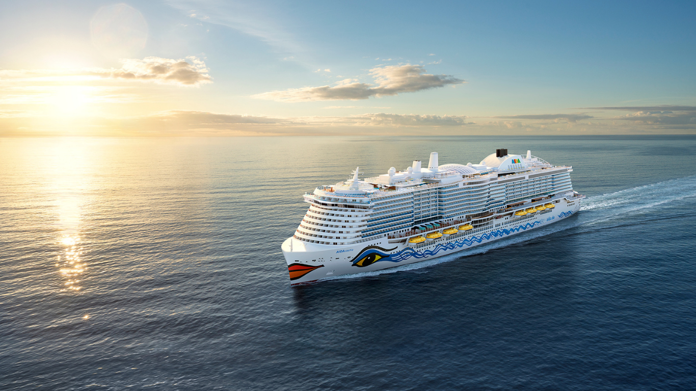 Aida Cosma Kreuzfahrtschiff auf See