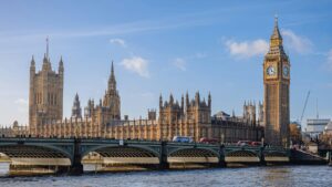 Blick auf Houses of Parliament mit dem Big Ben